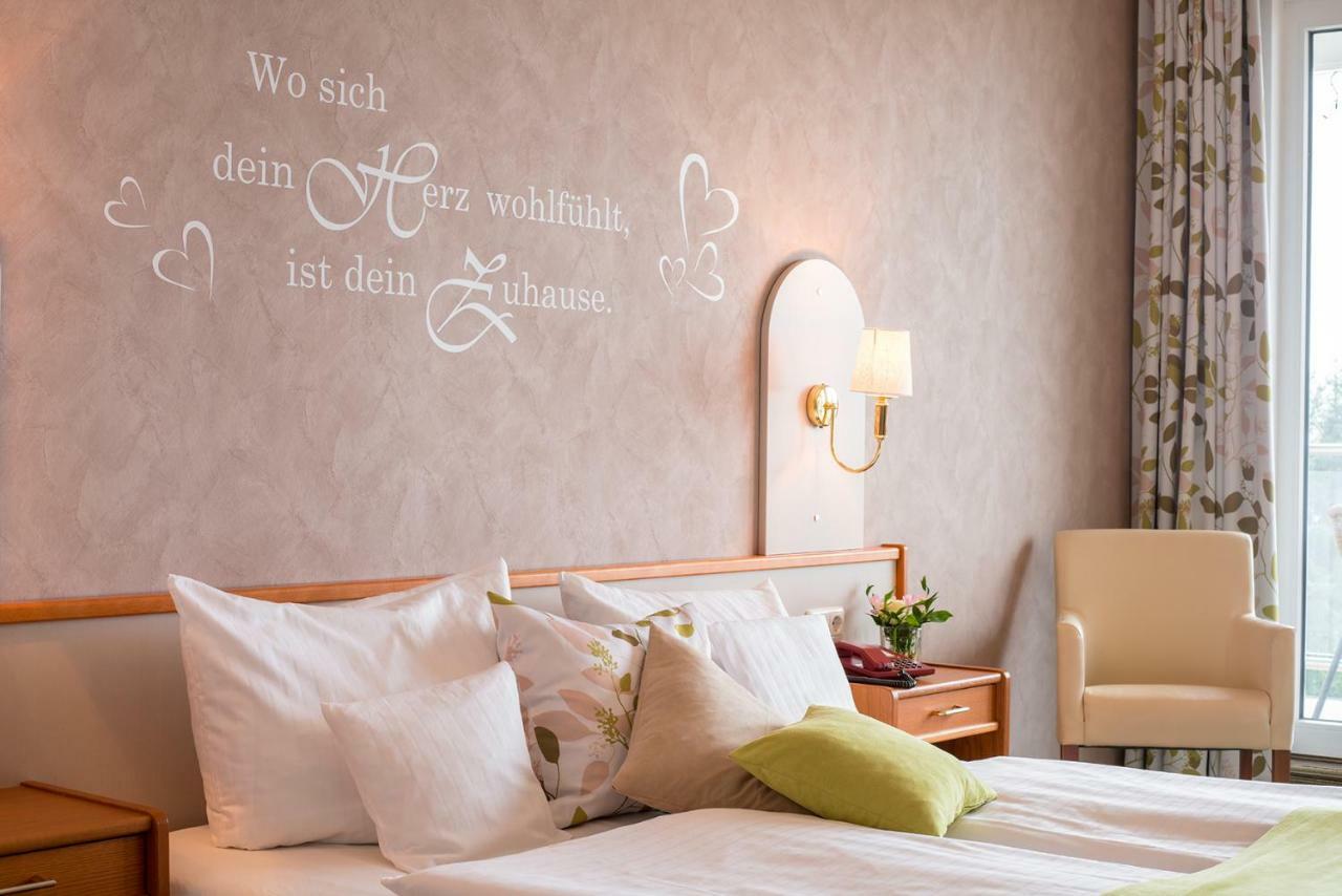 Plusnaturhotel Direkt Am Ederseeufer Waldhotel Wiesemann Und Ferienapartments Waldeck  Esterno foto